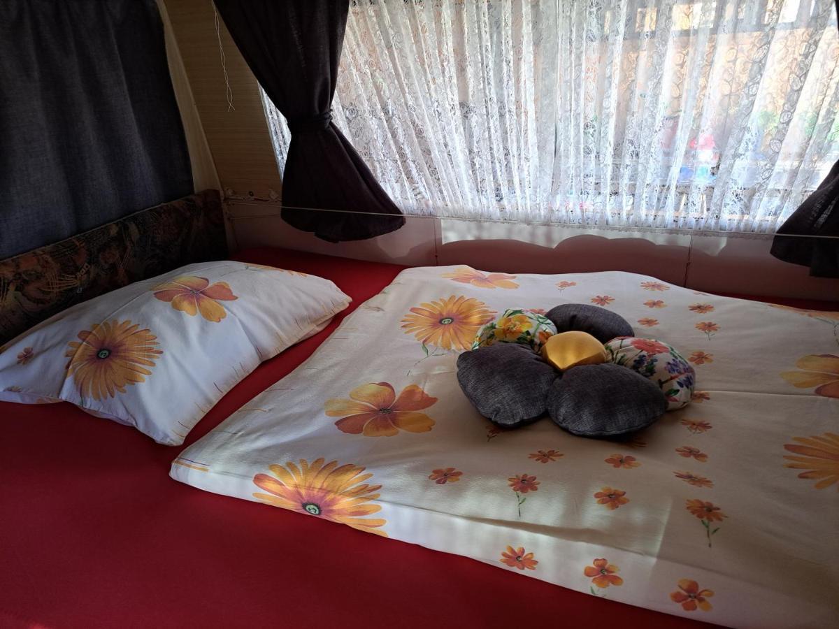 Hotel Glamping House Ranc Luze Exterior foto